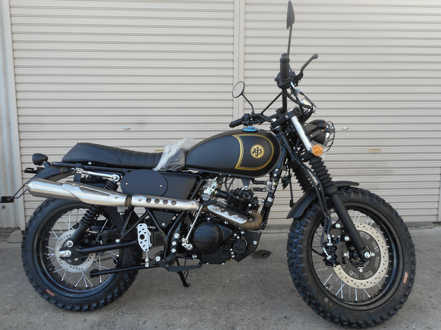 ’７１　デザートスクランブラー１２５